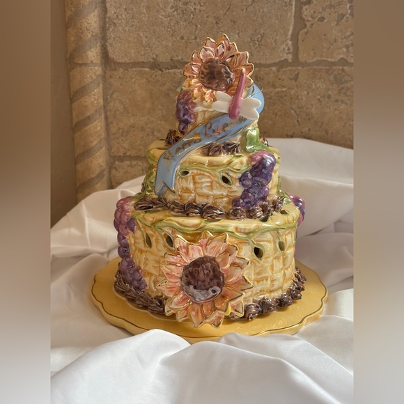 Blue Sky Autumn Birthday Cake Candle House 2006 Collectible Ceramic Candle - Picture 8 of 10